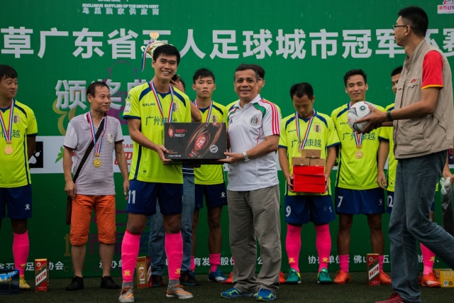 郭艾伦：没想过会离开 经纪人都是临时找的